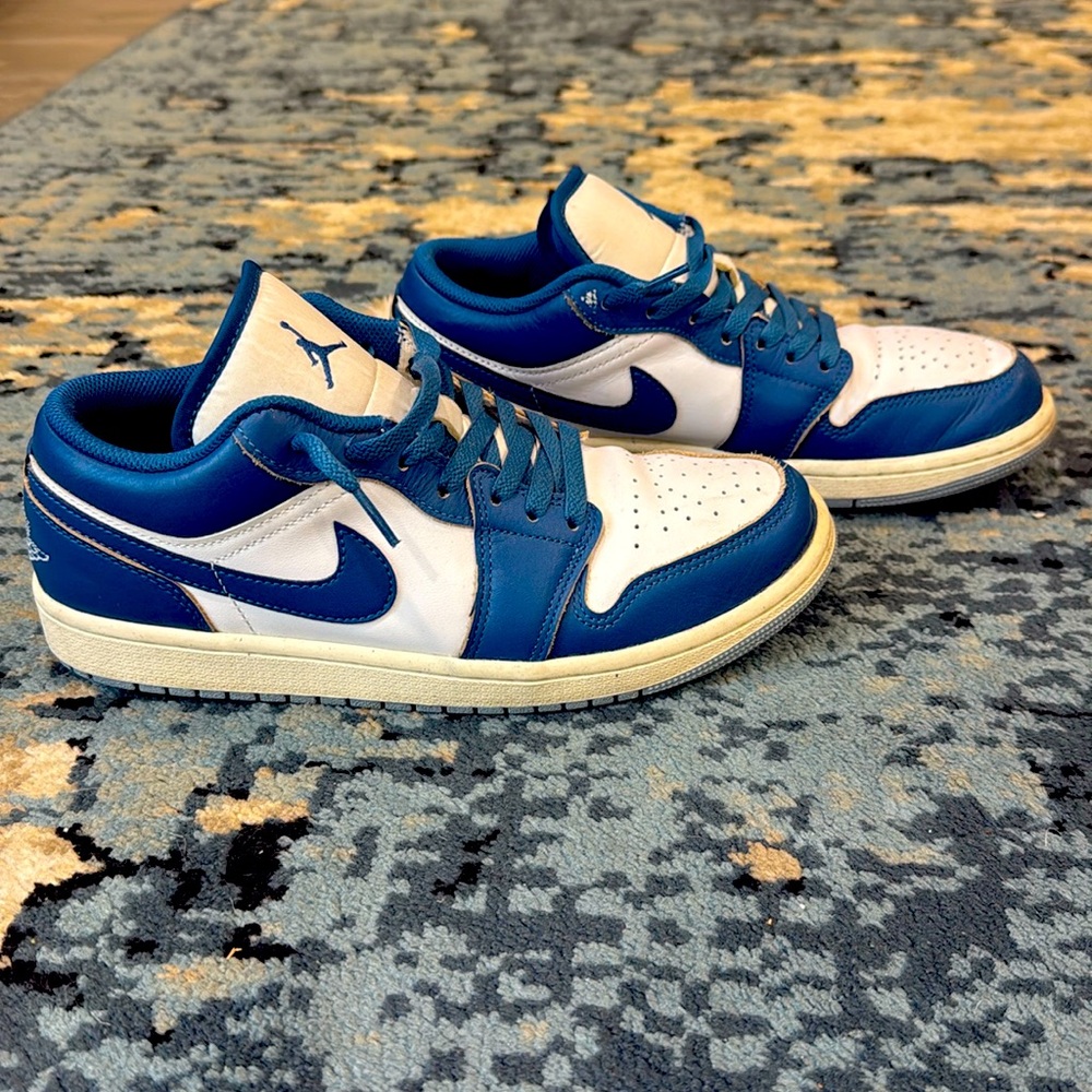 Men’s Nike air Jordan’s size 8.5
